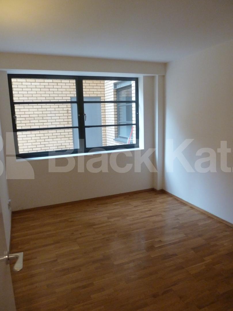 			NEW INSTRUCTION, 2 Bedroom, 1 bath, 1 reception Flat			 Ice Wharf, KINGS CROSS